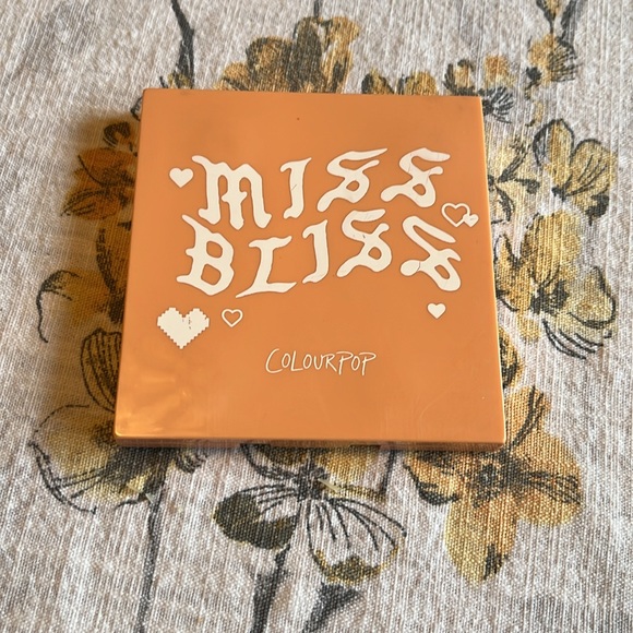 Colourpop Miss Bliss Palette - Swatched - Picture 3 of 6